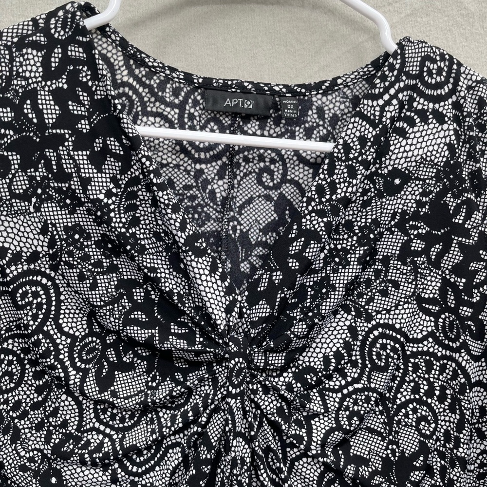 Womens Apt. 9 Black Lace Sleeveless Witchy Goth Blouse Size 0X - Picture 3 of 8